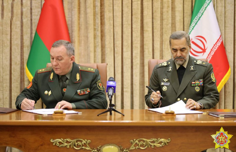 iran-and-belarus-sign-defense-cooperation-agreements  