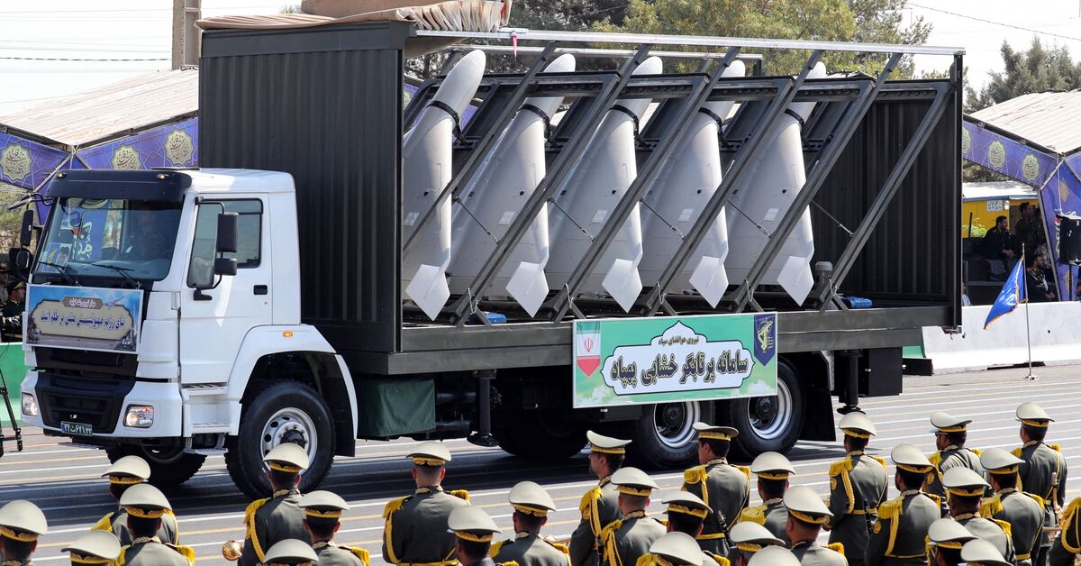 iran-parades-lines-of-drones,-calls-for-us-gulf-pullout-al-monitor